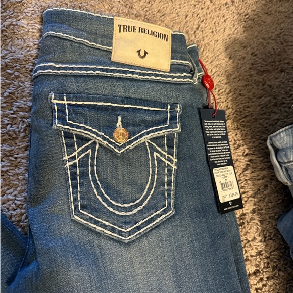 BRAND NEW BECCA True Religion Bootcut Jean - Picture 3 of 6